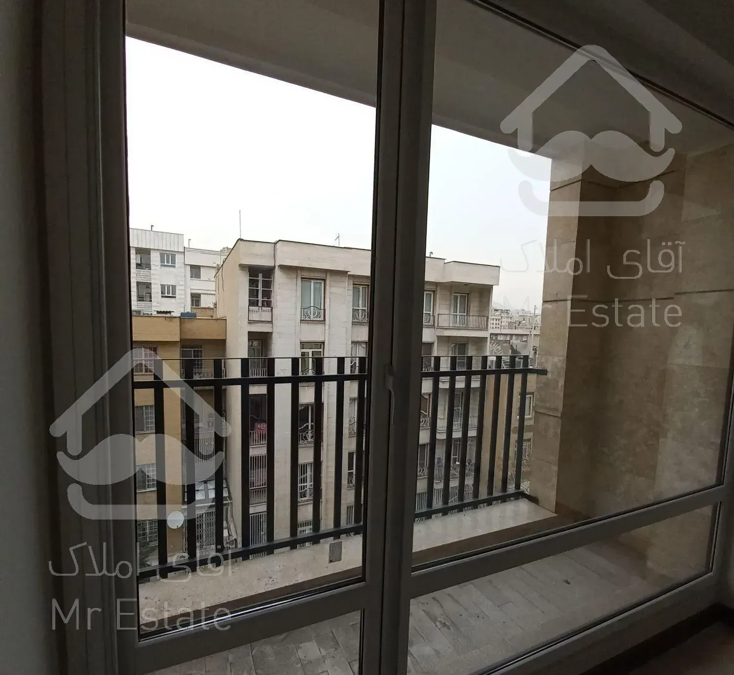 ۱۱۷ متر دو خواب کلیدنخورده