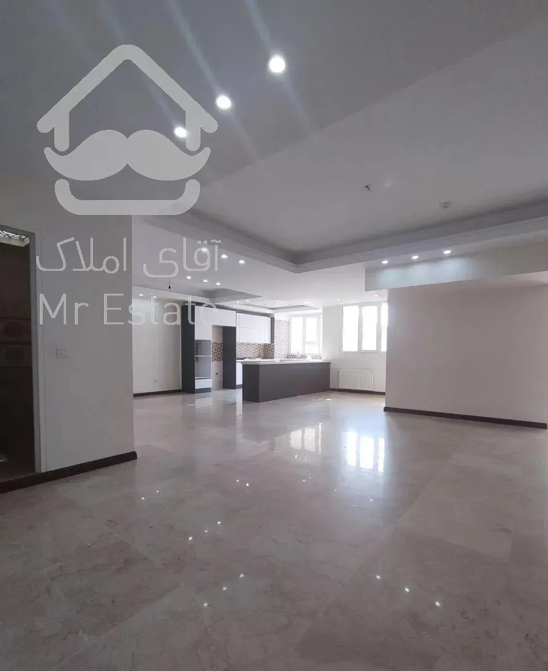 ۱۲۴متری ۳ خوابه غرق نور