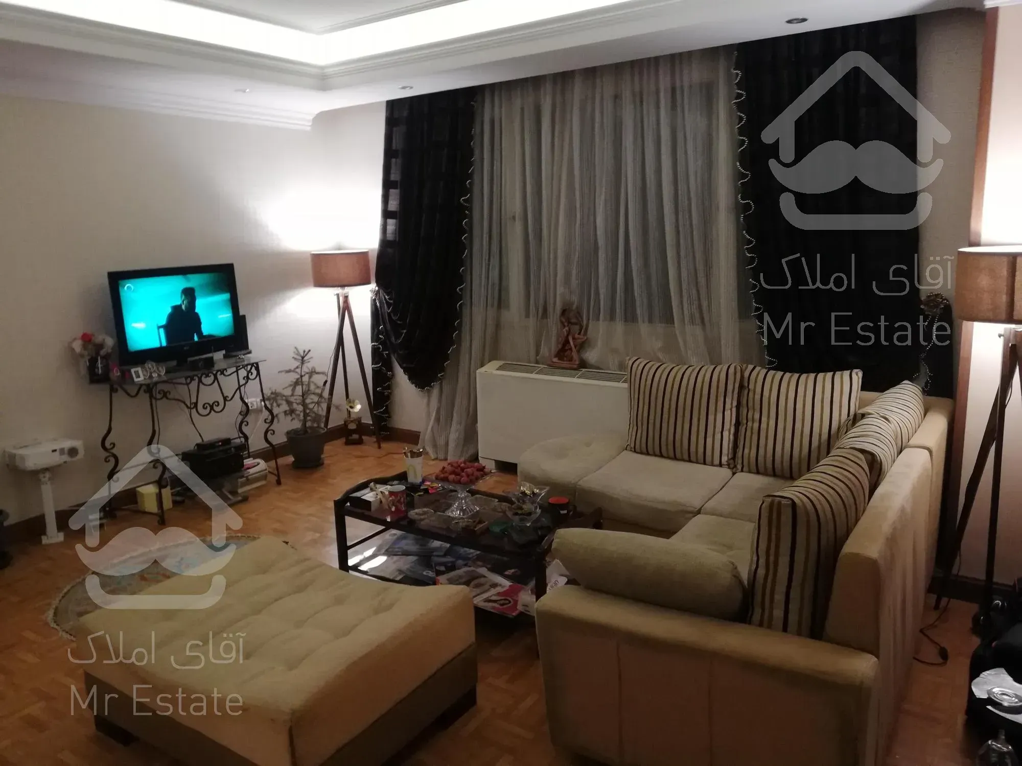 واحد لوکس در طبقه آخر یک برج ۱۴ طبقه