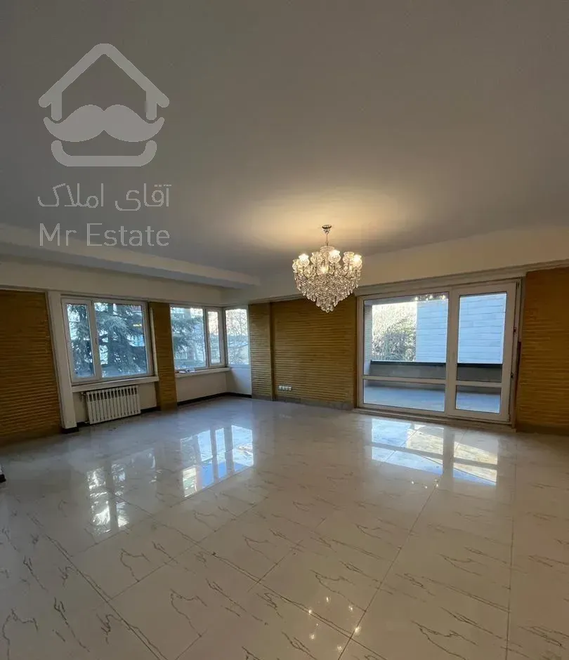 آپارتمان ۳۳۰ متری ۴ خ خاص بی بدیل نیاوران