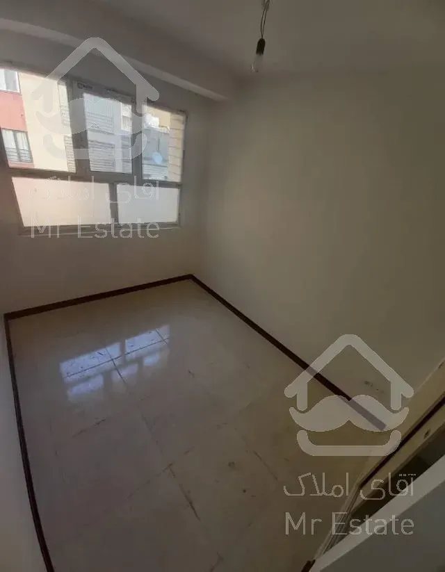 ۸۰متر دوخواب نوساز کم واحد اشرفی اصفهانی