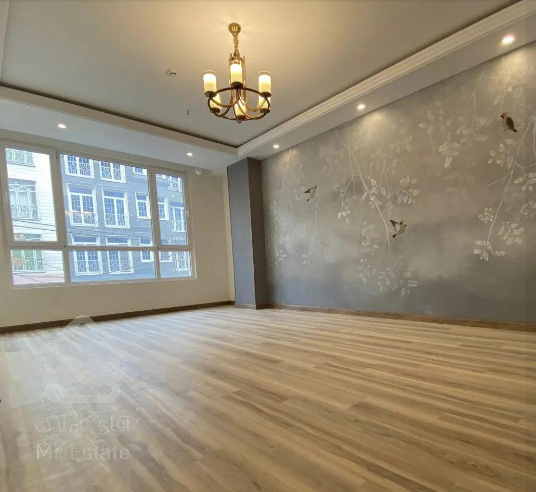 ۸۱متر/۲ خواب/سالن پرده خور/ویو فضای سبز/بدون مشابه