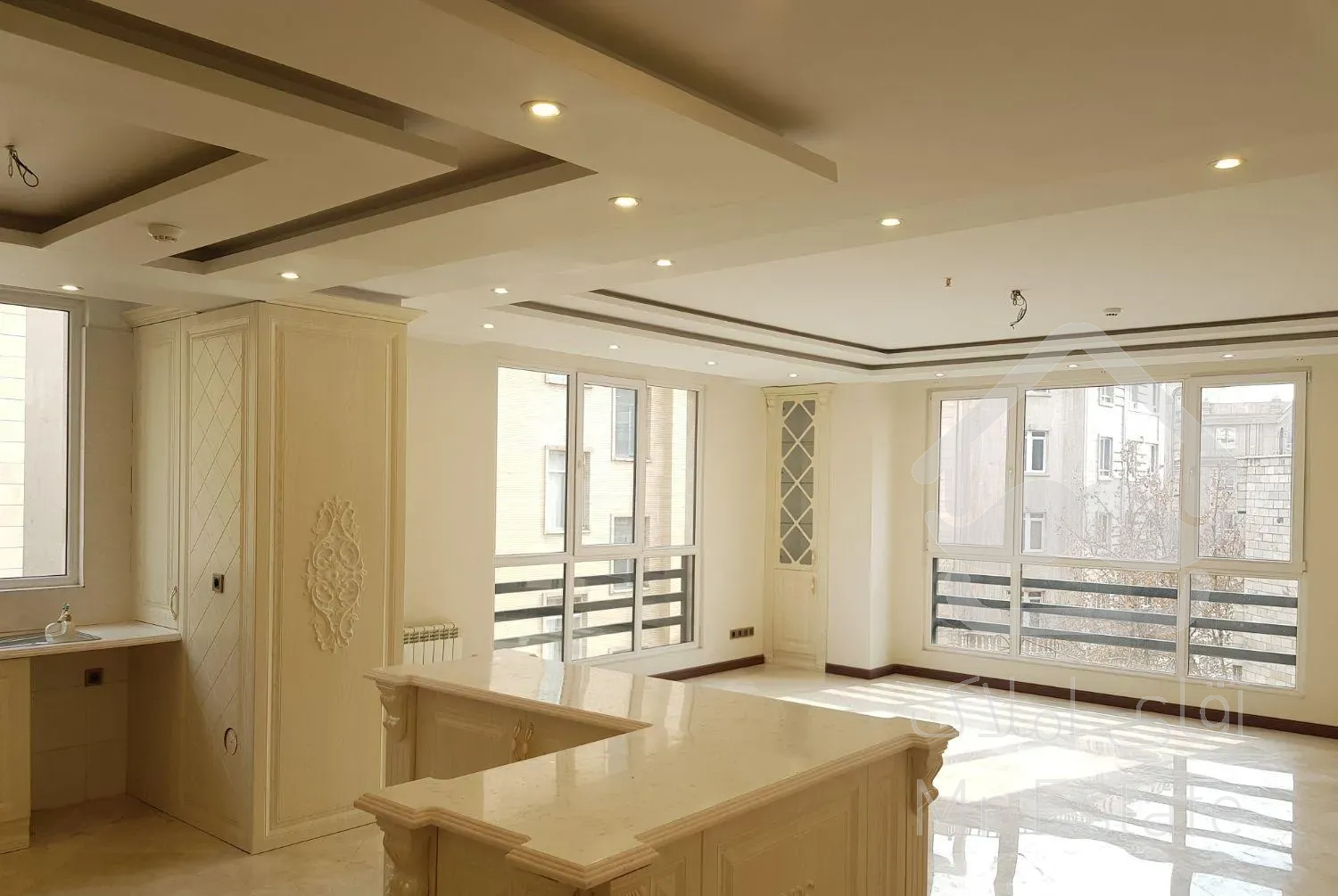 ۱۱۵ متر ، سالن سرتاسر پرده خور ، فول ، کم واحد