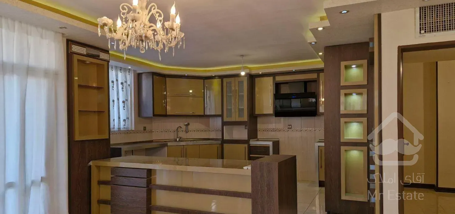 اجاره آپارتمان ۱۳۰ متری ۲ خوابه طبقه ۲ در خواجو