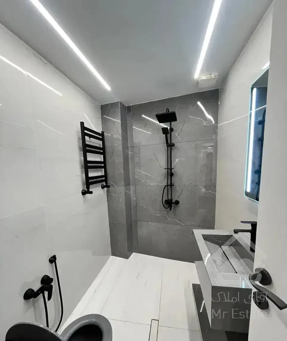 فرمانیه غربی لوکیشن مرغوب ۱۲۵ متر شیک