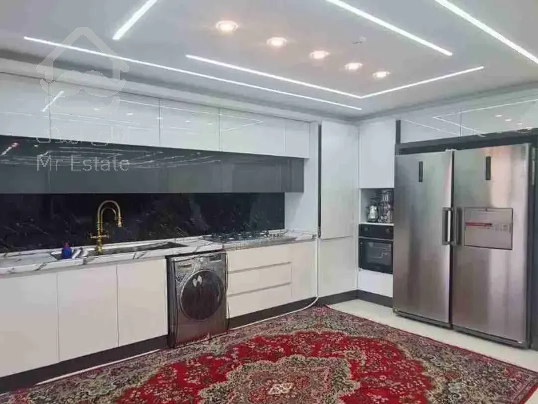 فروش آپارتمان 240 متری چهار خواب شهرک ولیعصر