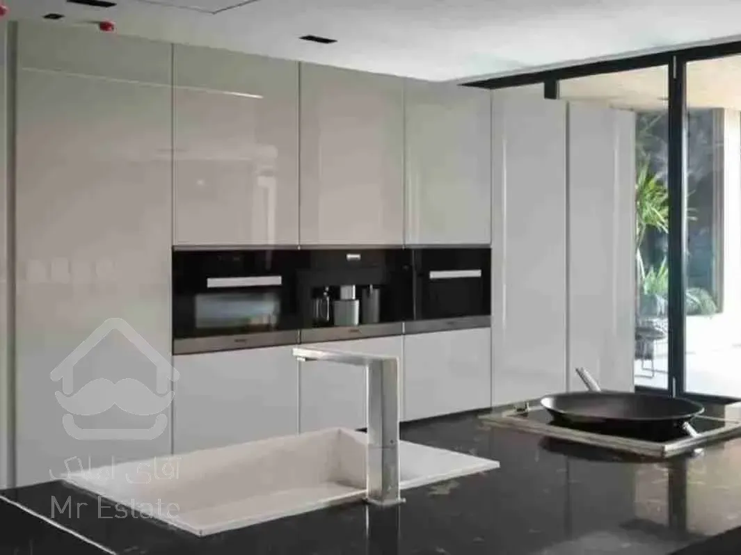 اجاره ۳۰۰ متری چهار خوابه دو مستر نیاوران