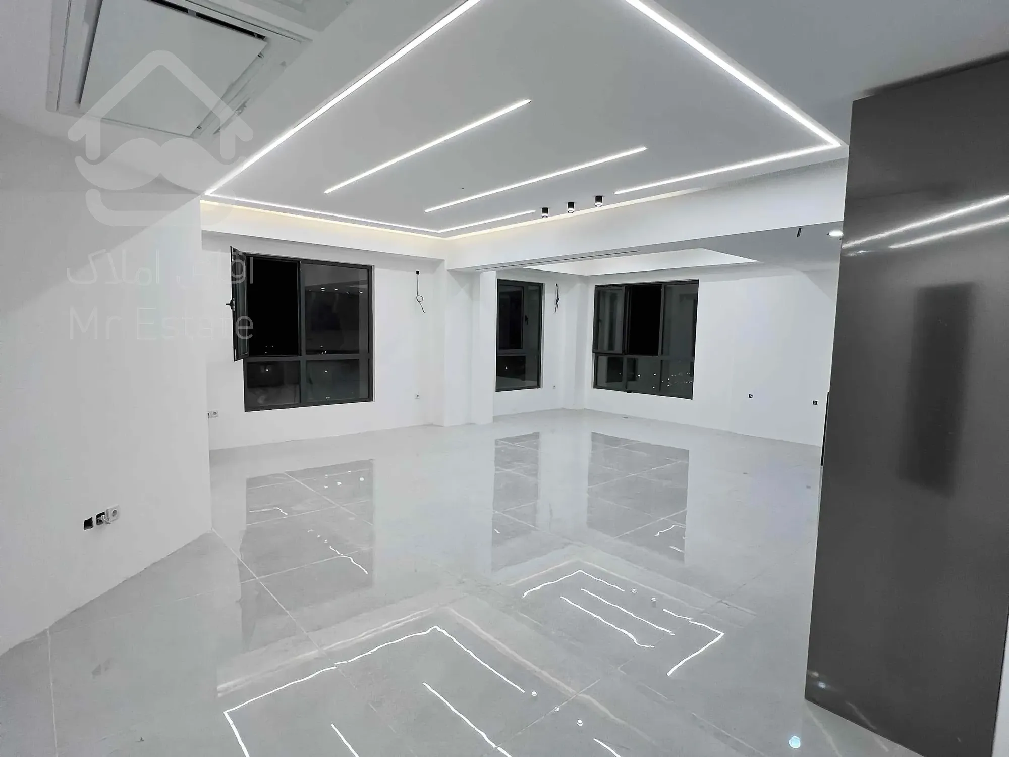 پنت هوس برف فروشان کلید نخورده