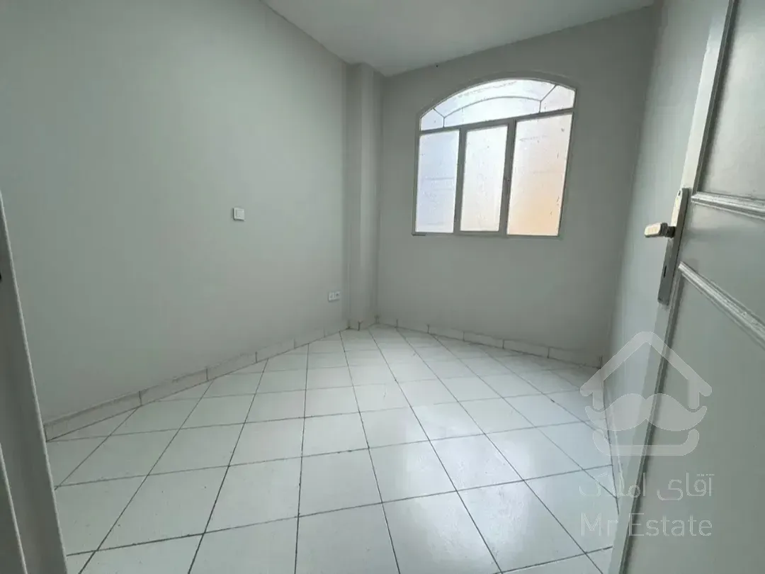 ۴۴متر خ مرتضوی نرسیده به یادگار امام  تخلیه