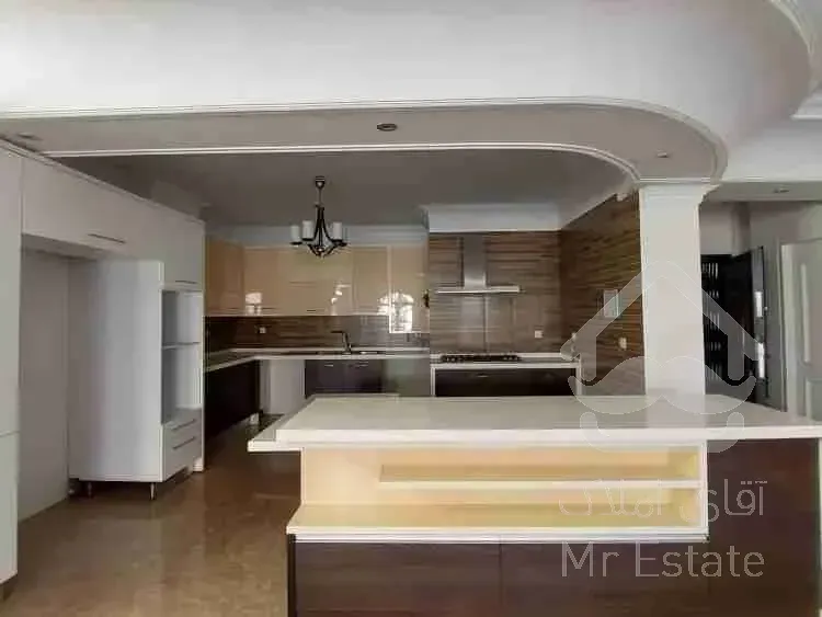 153 متر 3 خواب زیر قیمت پاسدارن