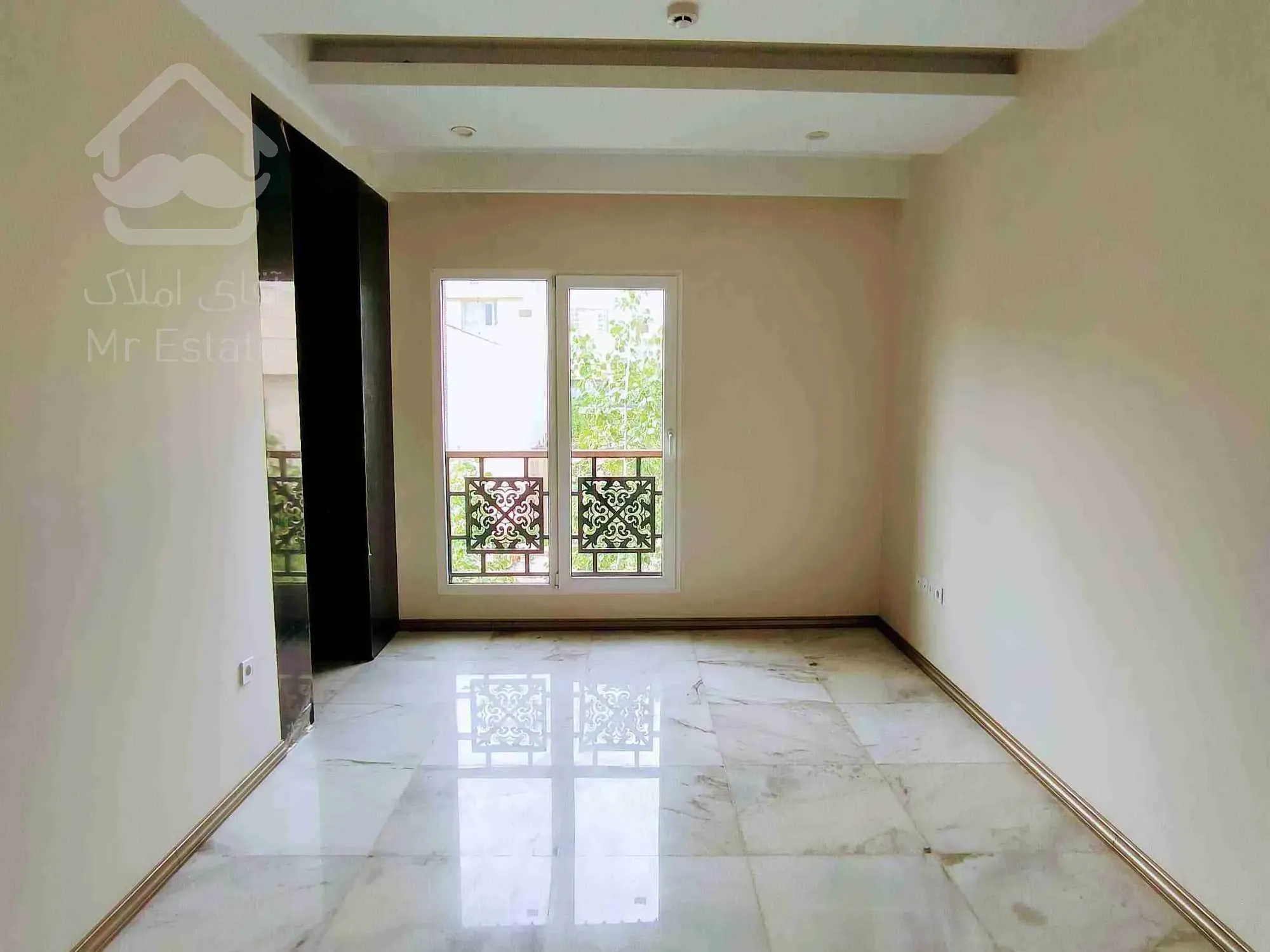 ۱۳۰متری مدرن که تهران زیر پاته