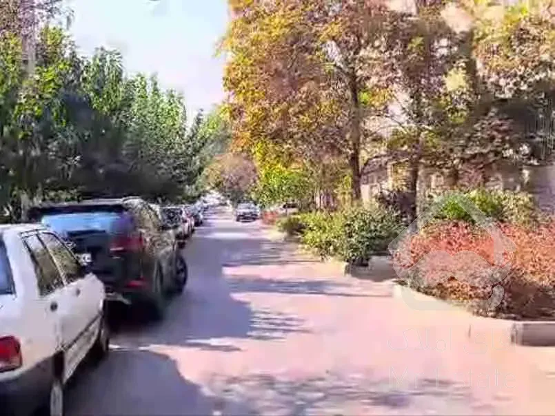 فروش کلنگی خاص ۳۰متر بر نیاوران