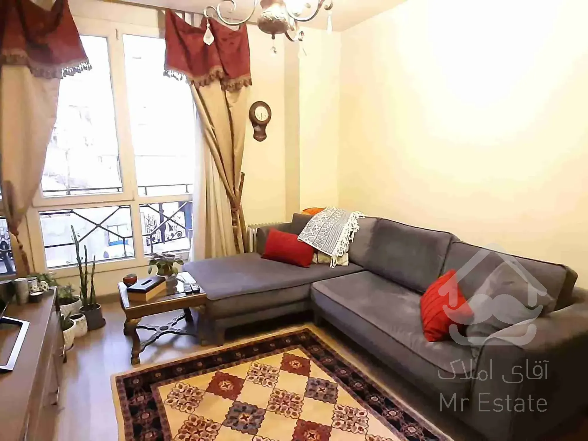 فرمانیه شرقی ۱۳۲متر / تاپ لوکیشن / زیرقیمت