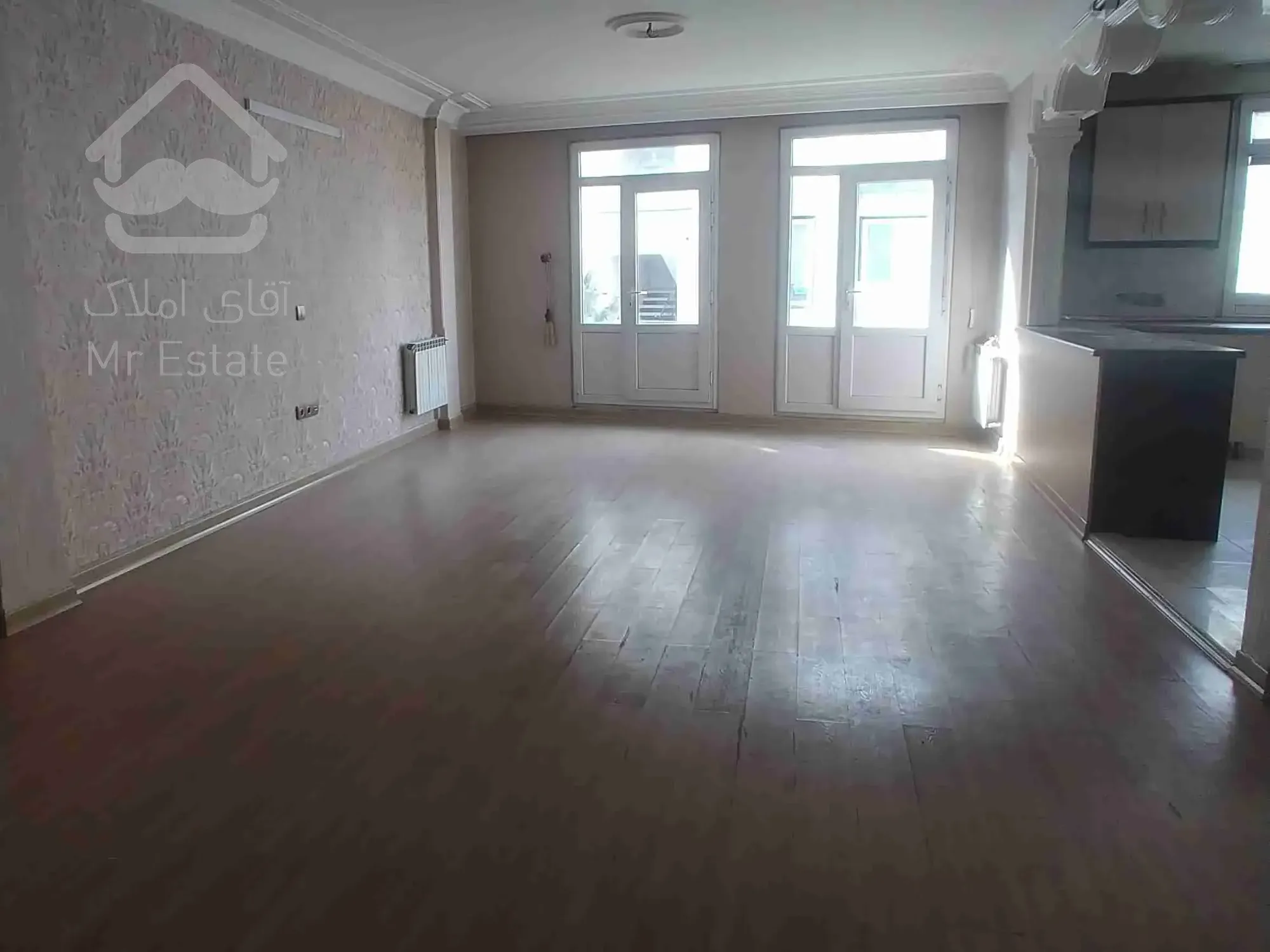 117 متر 3 خواب اختیاریه نزدیک چهاراه پاسداران