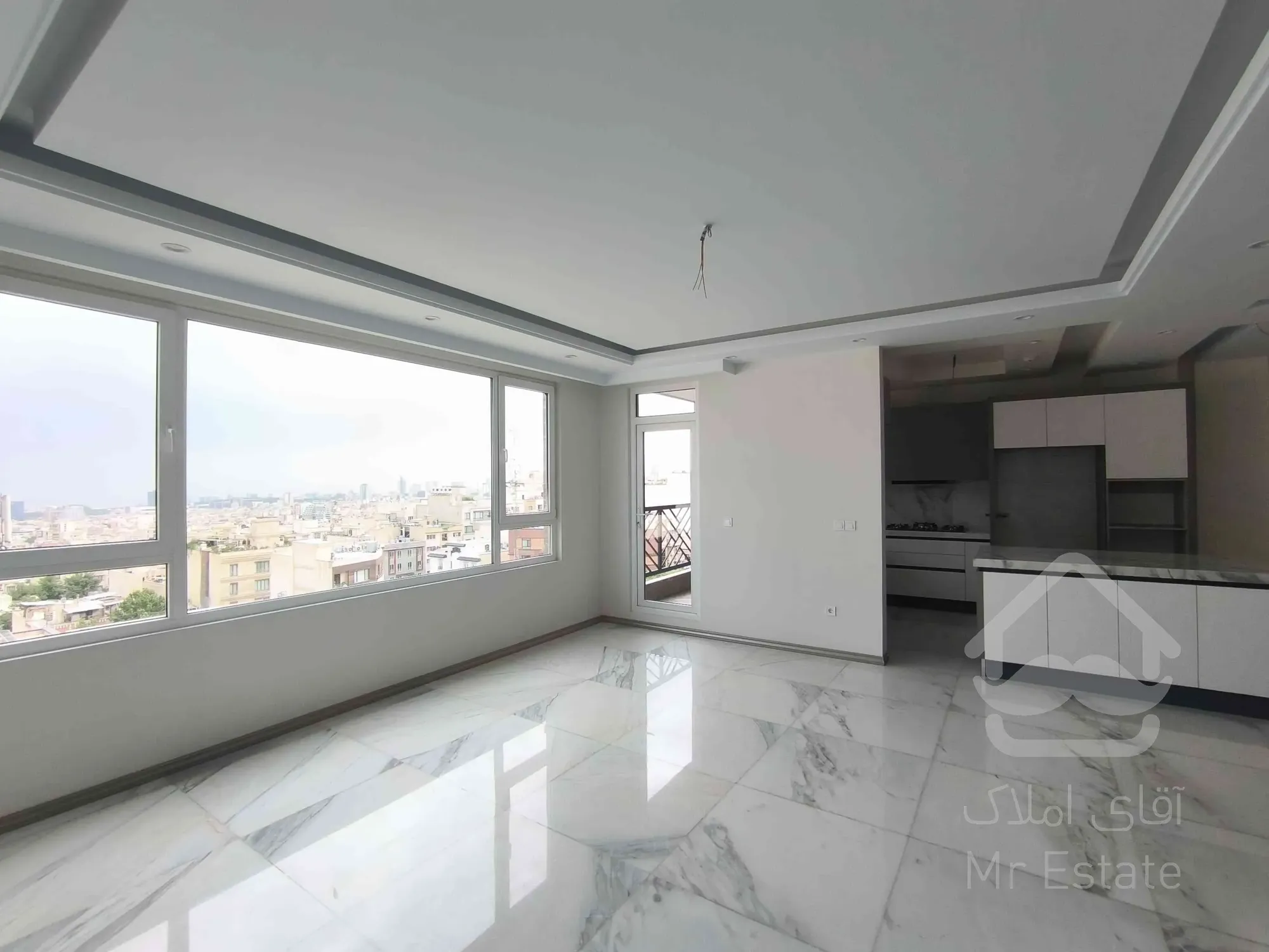 ۱۳۰متری مدرن که تهران زیر پاته