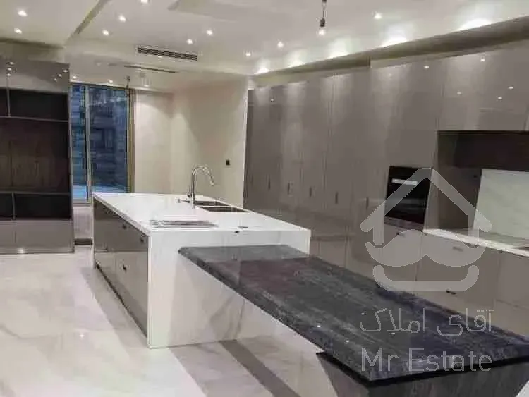 فروشاقساط اپارتمان فول مشاعات ۲۷۰متری در نیاوران