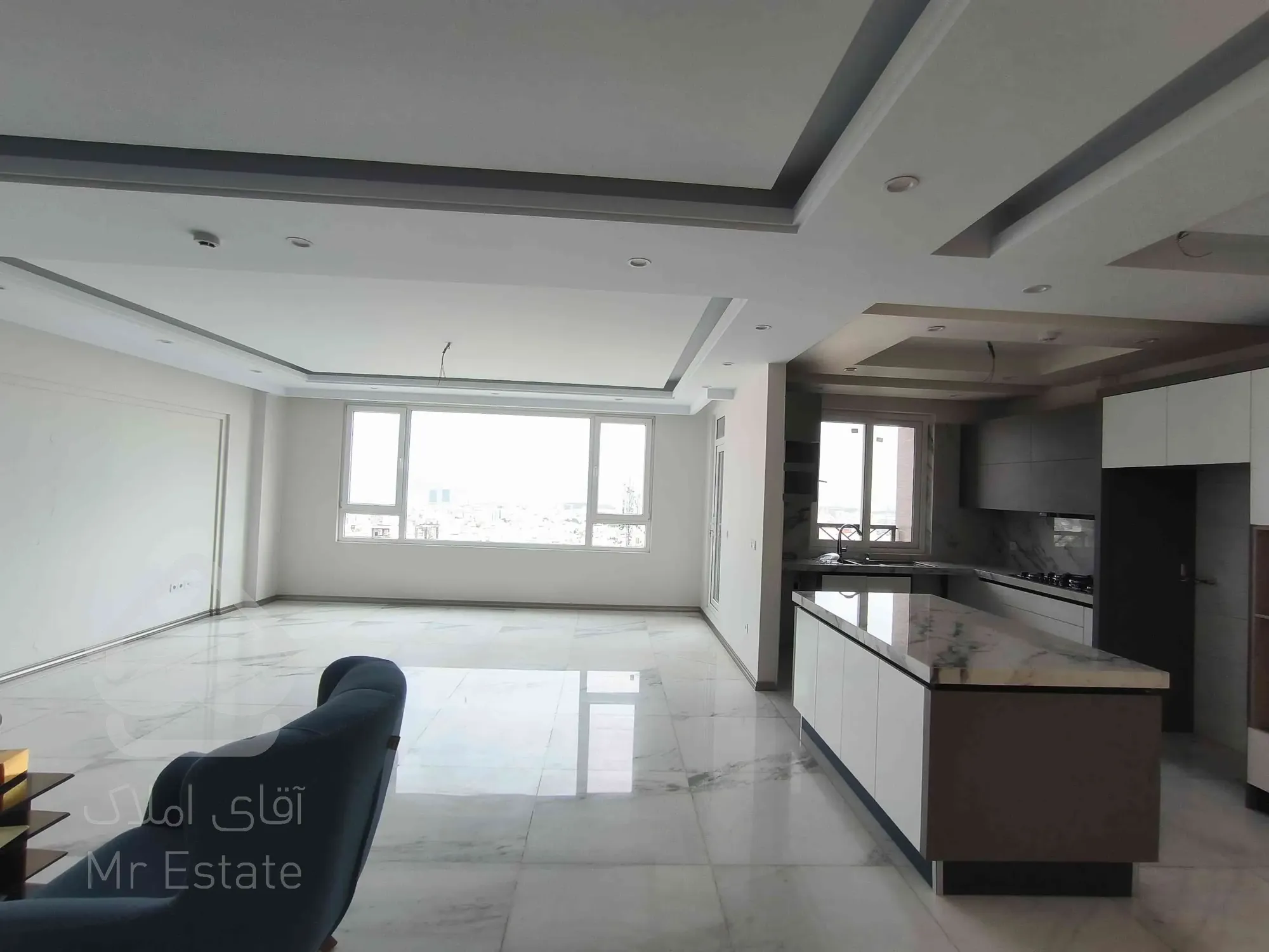 ۱۳۰متری مدرن که تهران زیر پاته