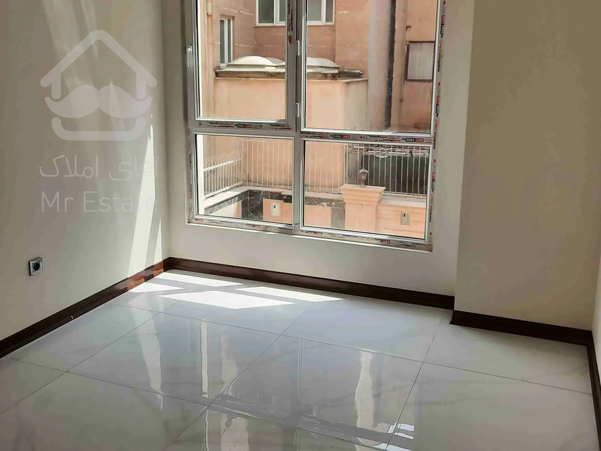 فروش آپارتمان ۱۰۵ متر نوساز در سهروردی جنوبی