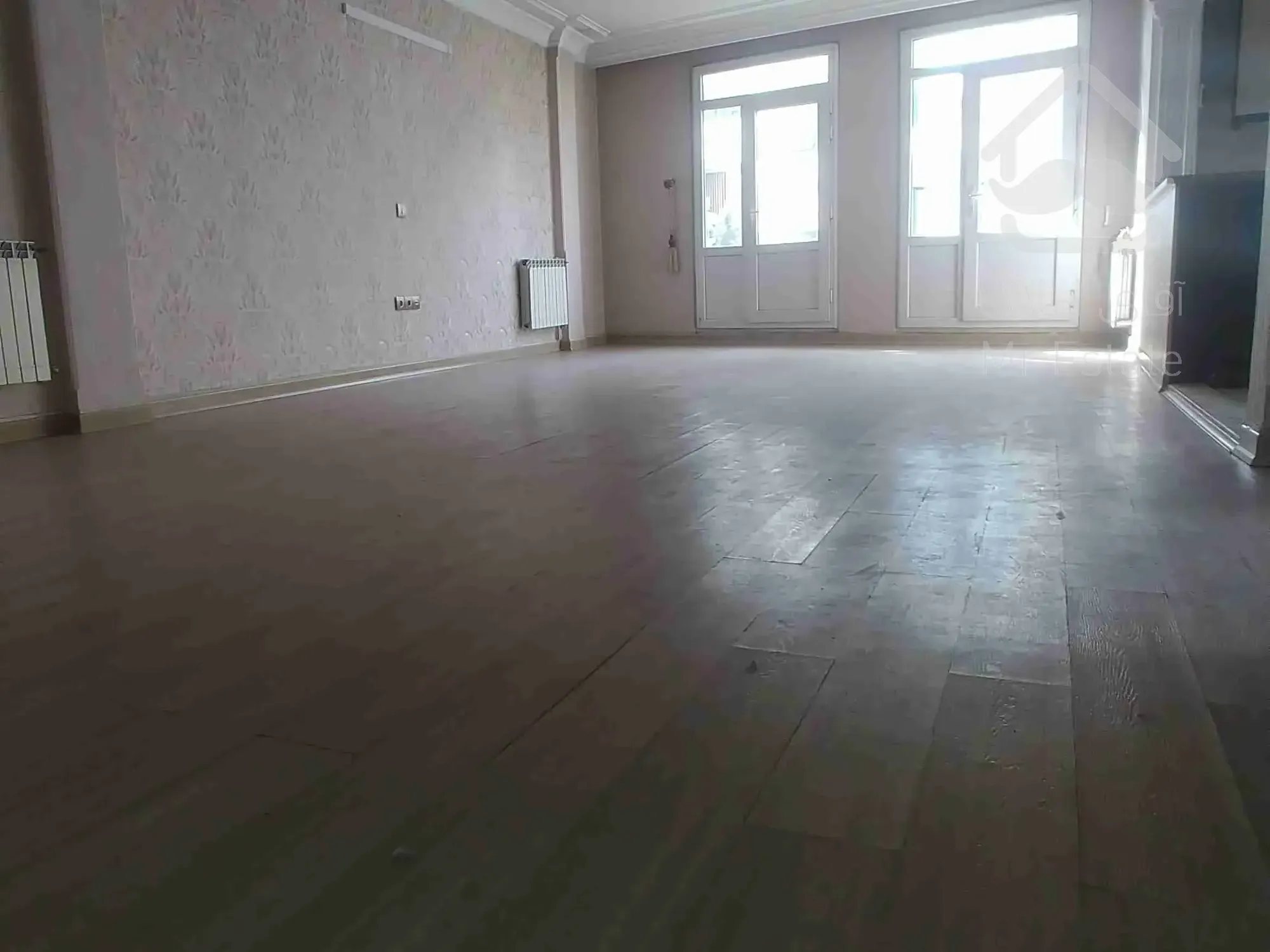 117 متر 3 خواب اختیاریه نزدیک چهاراه پاسداران