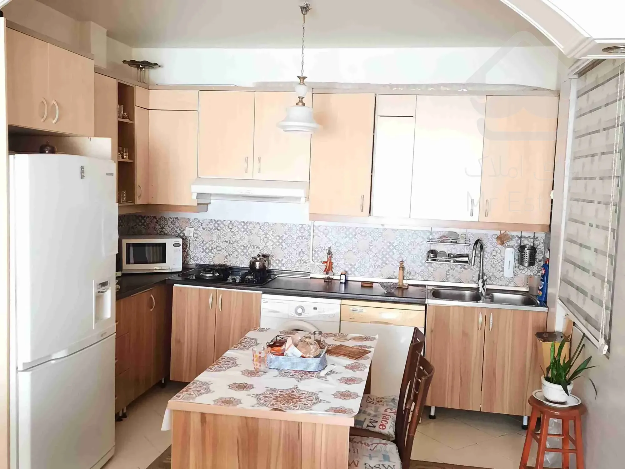 فروش آپارتمان ۸۳ متری در کریمخان خردمند جنوبی