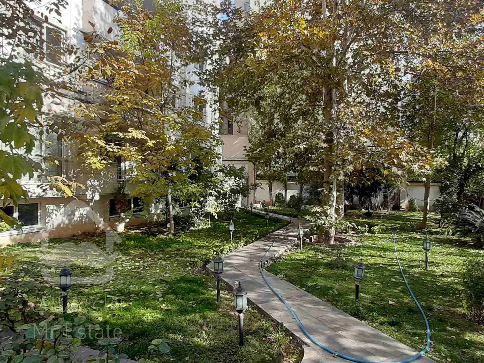 فرمانیه شرقی ۱۳۵متر / زیر قیمت/ تاپ لوکیشن