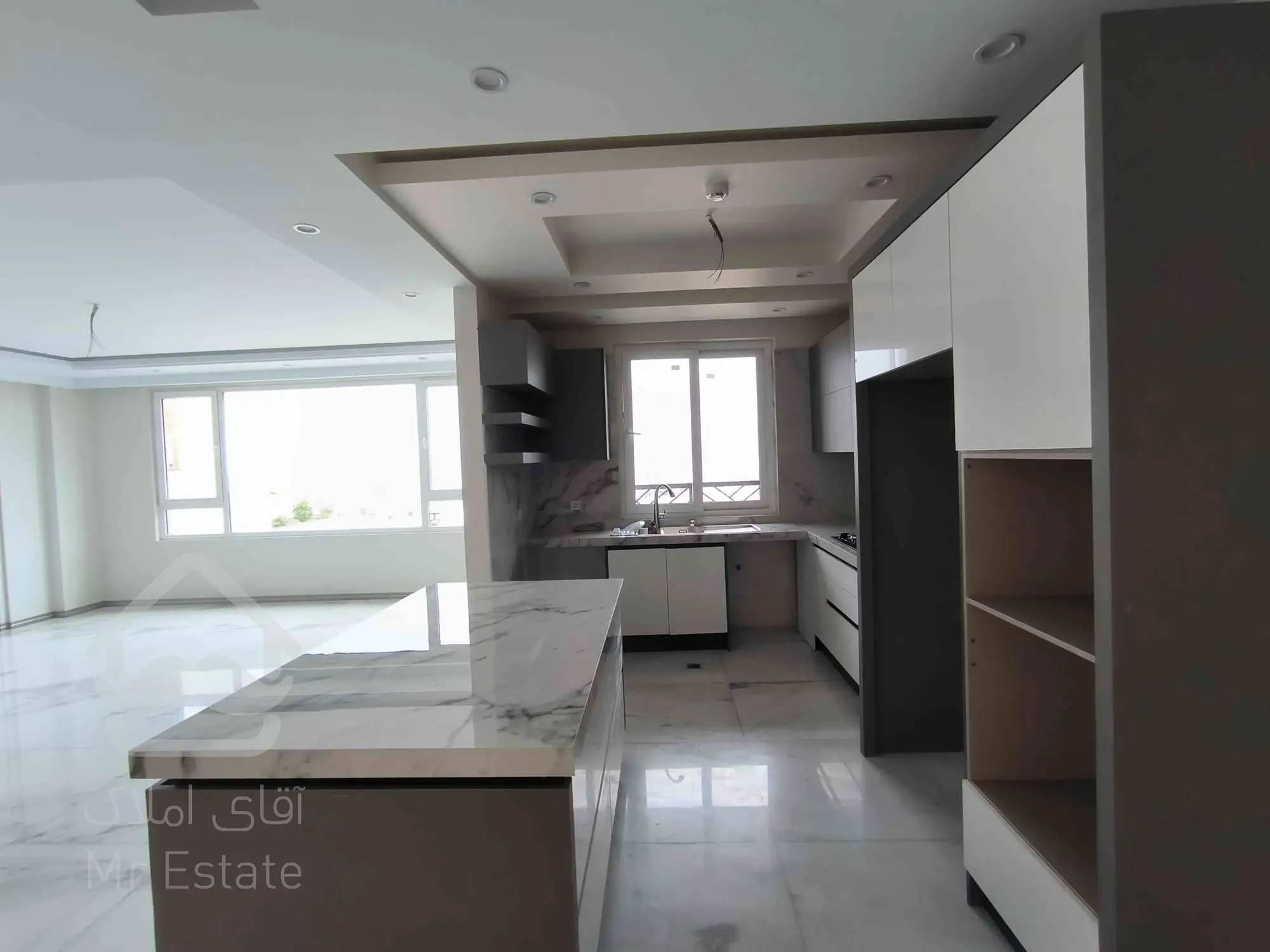 ۱۳۰متری مدرن که تهران زیر پاته