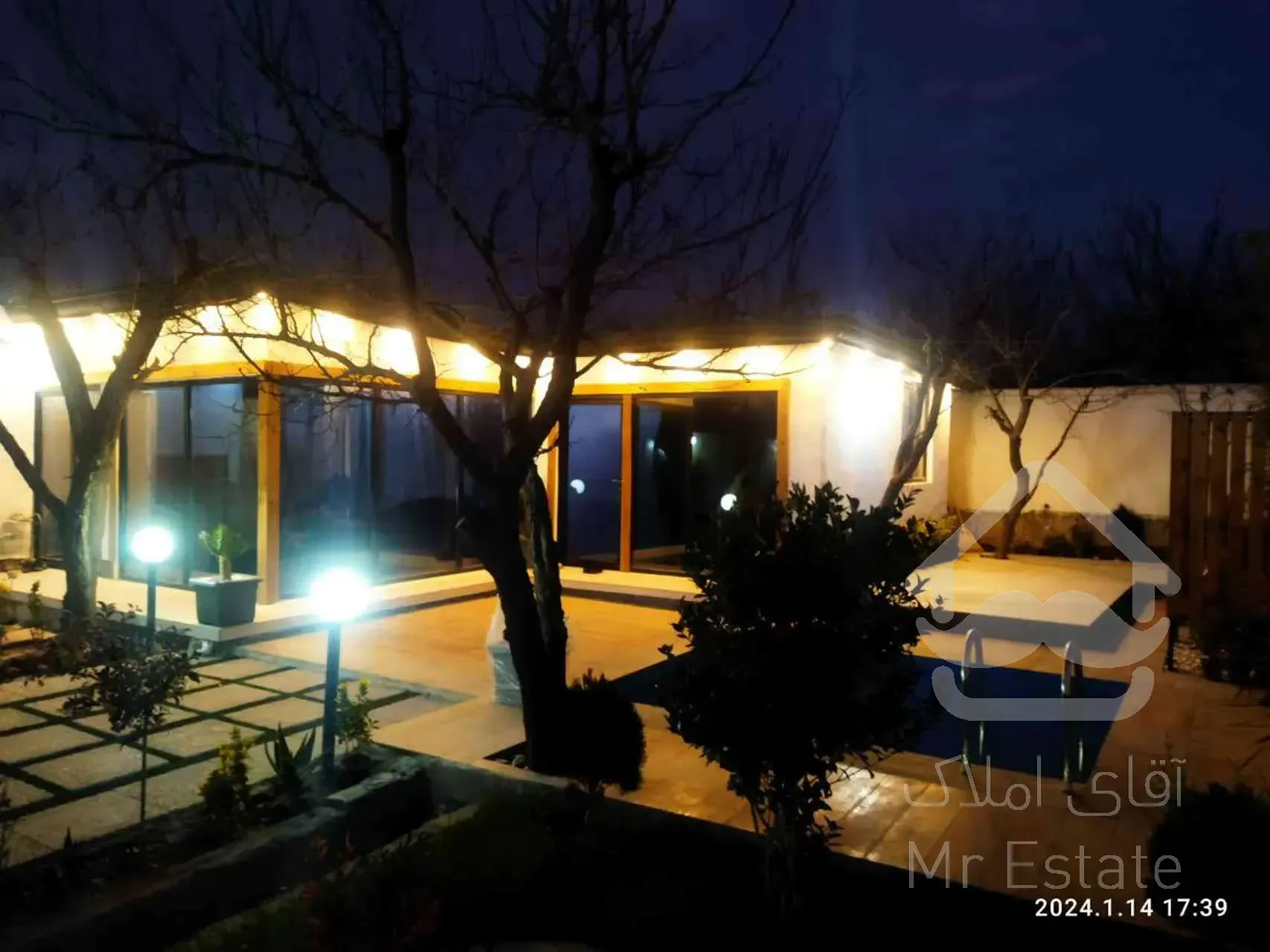 فروش ویلا استخر دار با درختان میوه