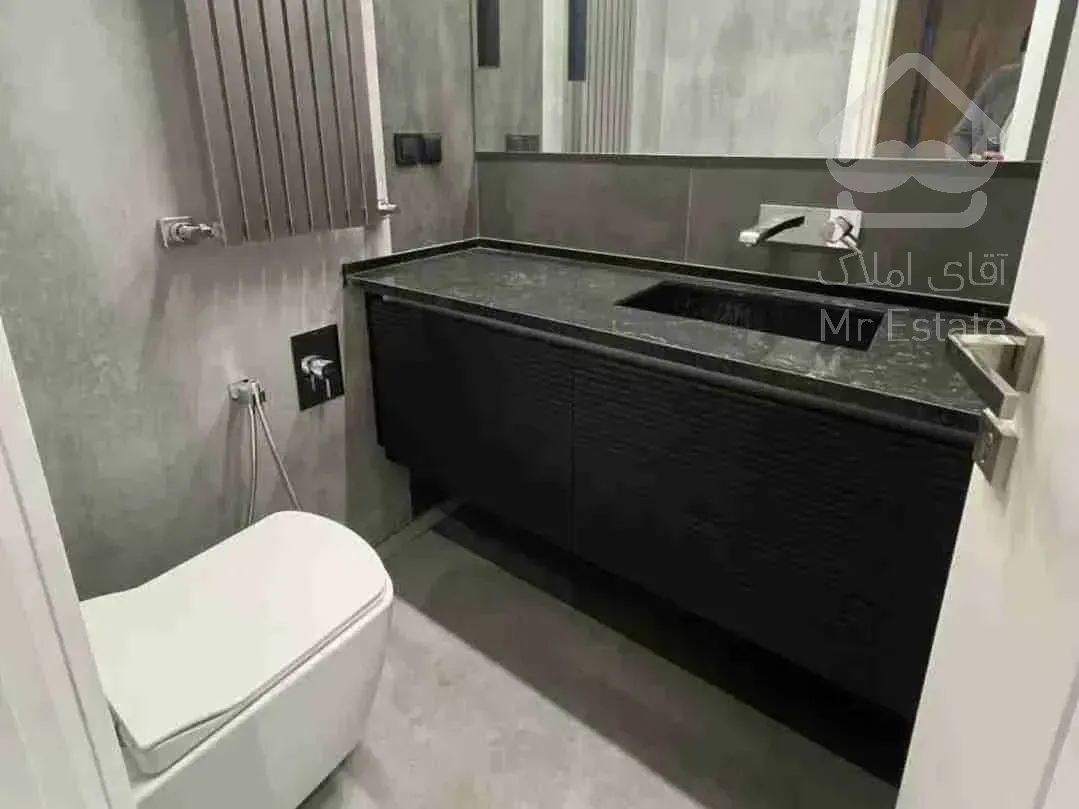 اجاره ۳۰۰ متری چهار خوابه دو مستر نیاوران