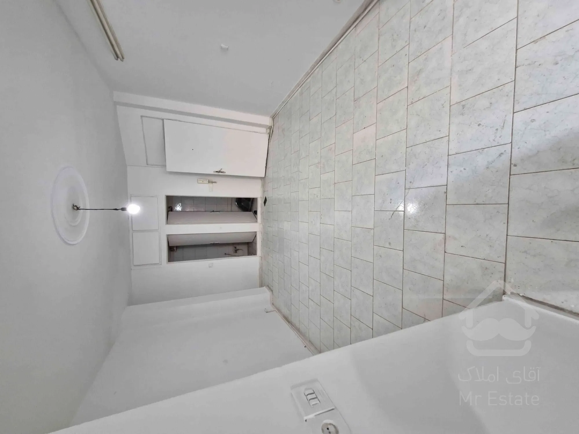 اپارتمان۴۷مترخ امام خمینی بین جیحون ویادگار تخلیه