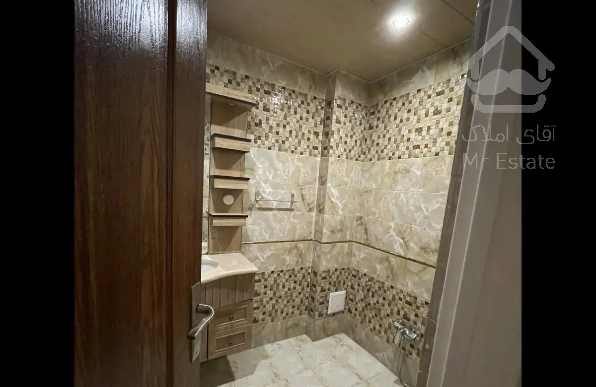 آپارتمان۵ سال ساخت طبقه اول ۱۱۰ متر ۲ خوابه