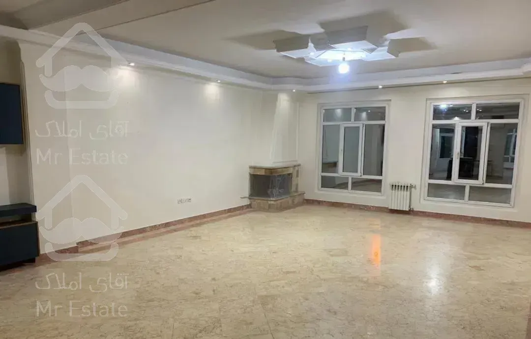 ۱۳۲متر دو خواب ( لویزان ) خارج از بافت