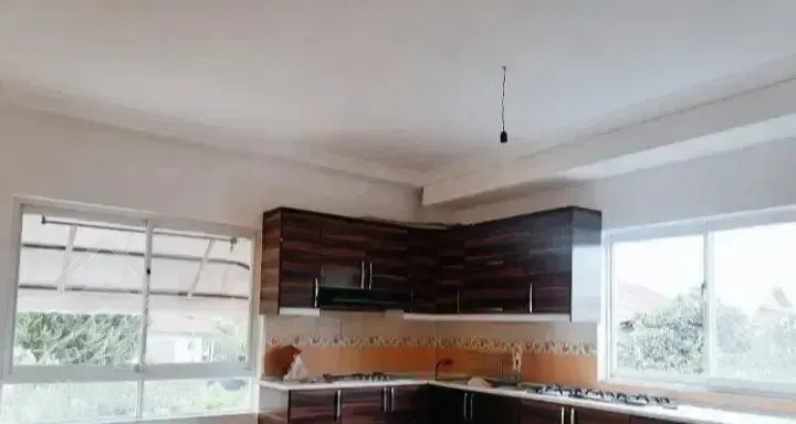 اپارتمان۱۳۵متری/سه خواب/طبقه اول