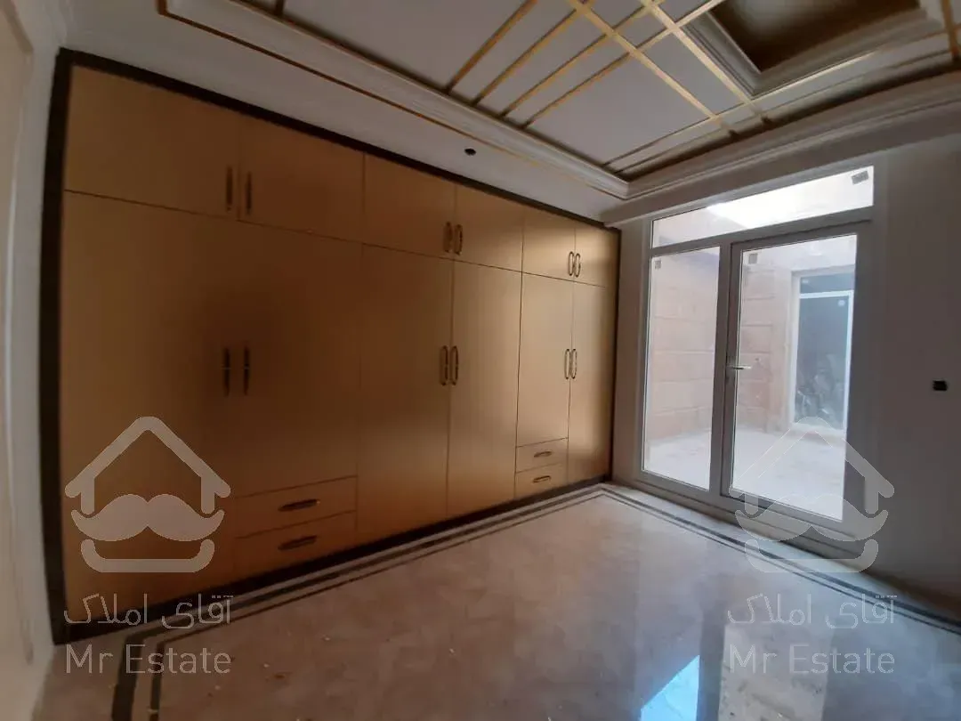 آپارتمان۳۰۰متری شخصی ساز لاکچری شهرک گلستان غربی