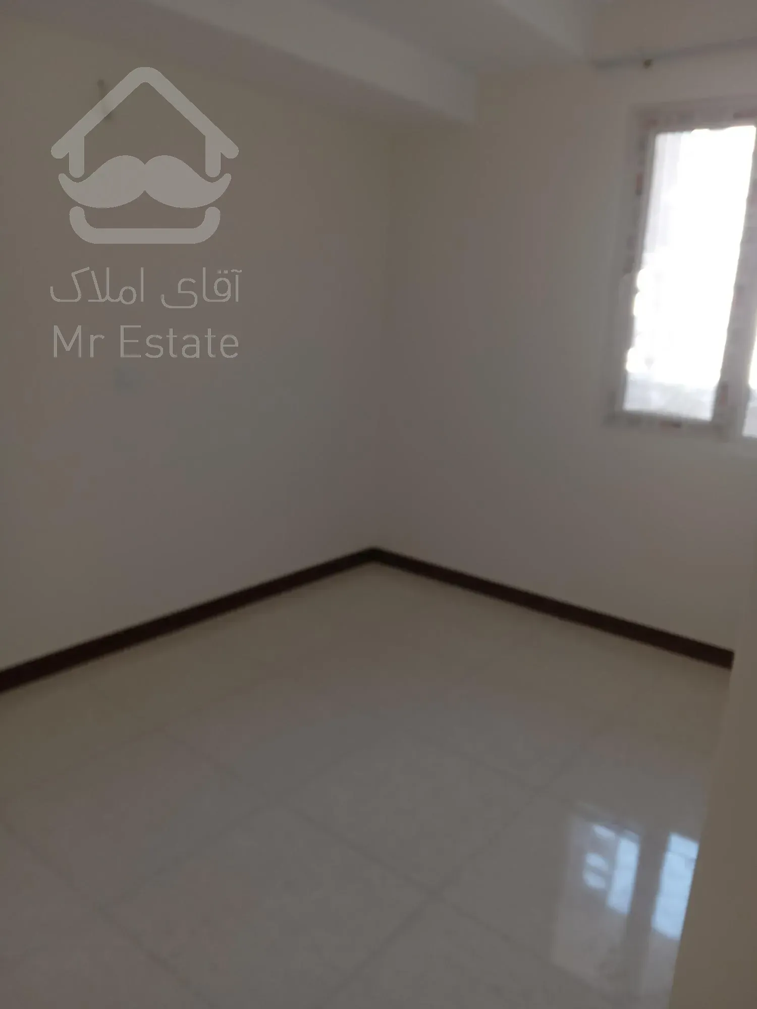 رهن کامل واحد واحد ۱۴۰ متری در چیتگر