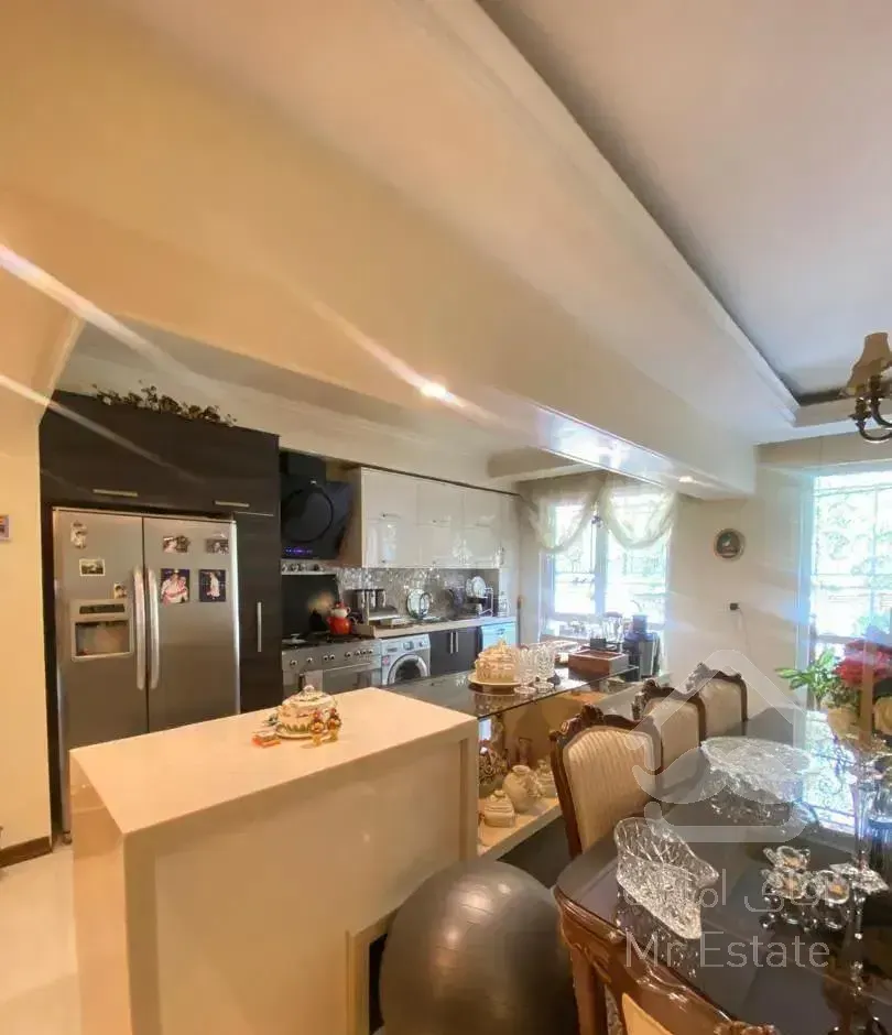 پاسداران شهید عراقی ۱۲۷متر۲خواب۲پارکینگ