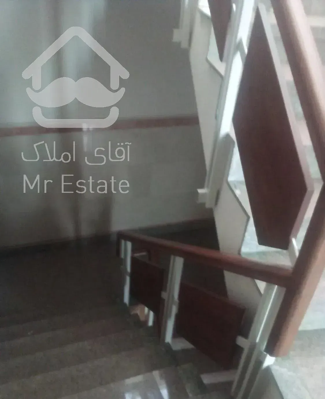 ۱۰۰متر اپارتمان موقعیت اداری