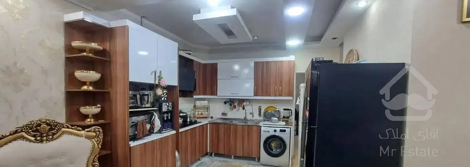 رهن واحد همکف لادن