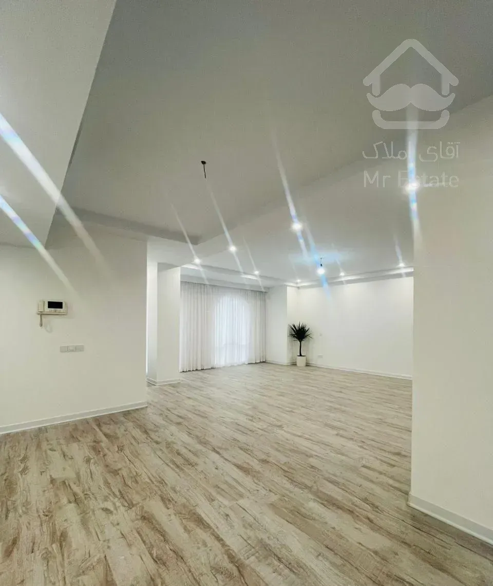 فروش آپارتمان ۱۴۰ متری ۲ خوابه در محمودیه