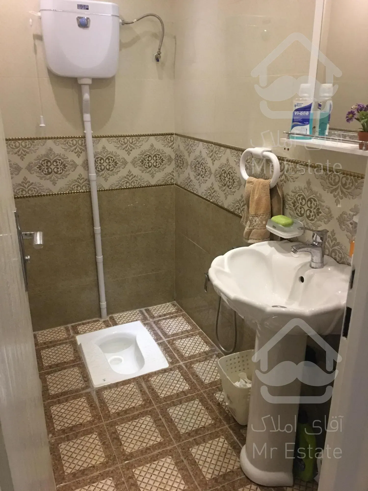 آپارتمان ١٥٠متري سه خواب تميز