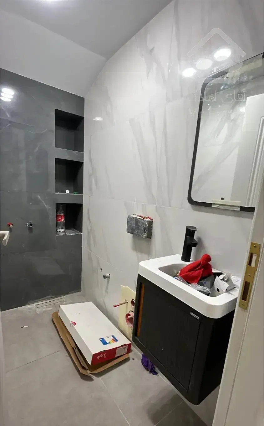 ۱۰۵متر ۲خوابه نوساز  ۳۵ متری لاله مرزداران