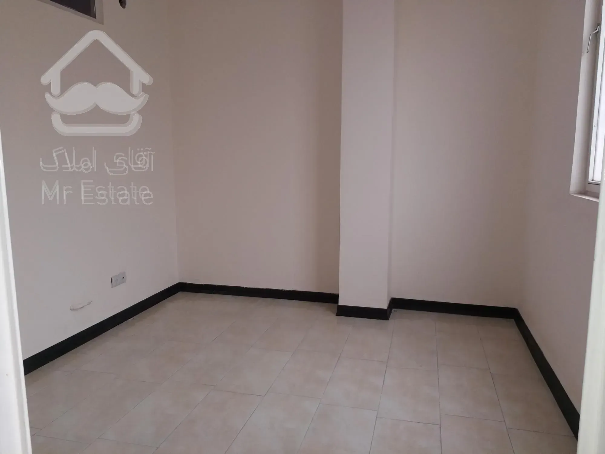 90 متر نورگیرعالی