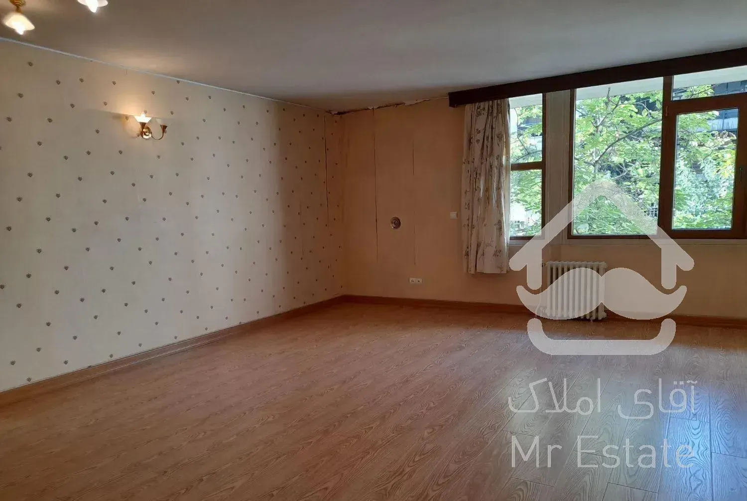 آپارتمان ۲۳۰ متر تکواحدی ۳ خوابه آرژانتین غرق نور