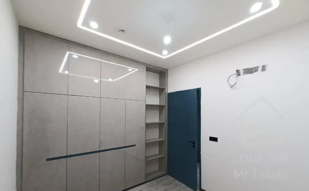 اپارتمان طبقه سوم  ۹۰متری صیاد شیرازی نورگیر