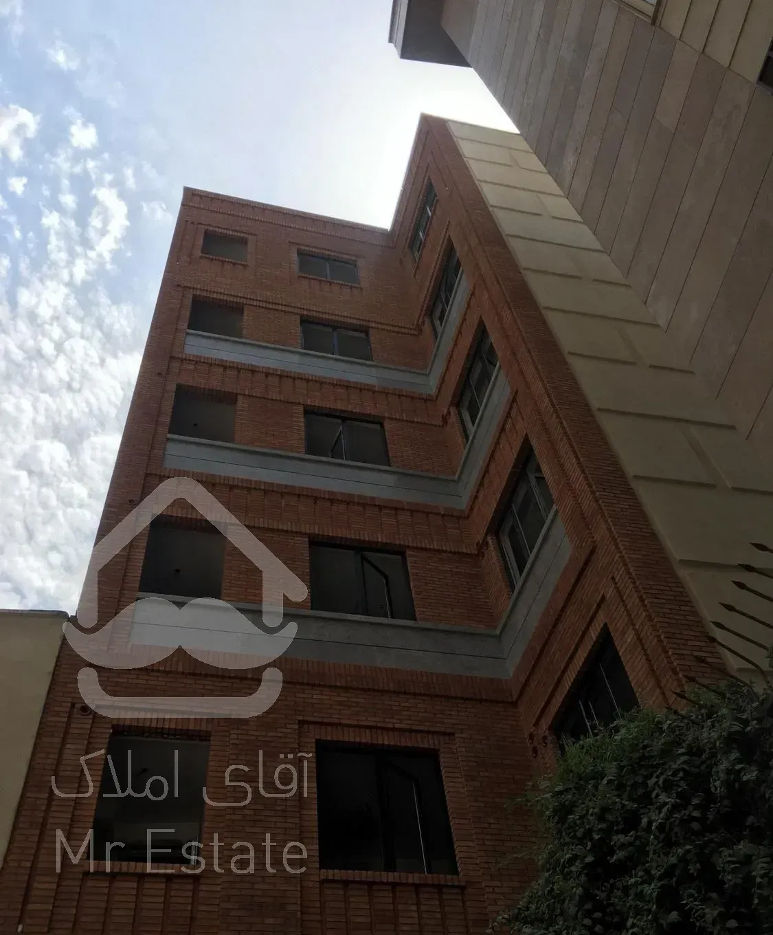 آپارتمان لوکس فول امکانات ۹۵ متری