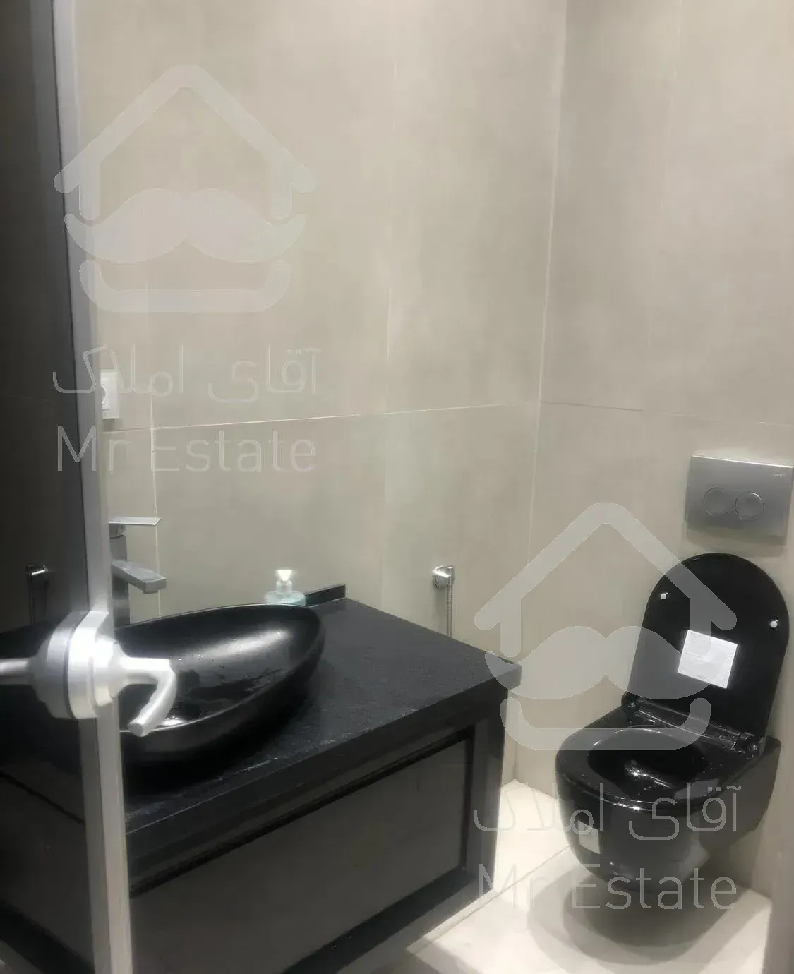 ۸۲۰ متر تجاری مناسب باشگاه ورزشی/ زعفرانیه