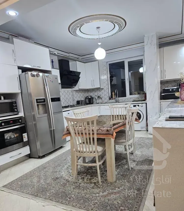 فروش آپارتمان۲۱۰متری.۲پارکینگ.تکواحدی.فرمانیه شرقی