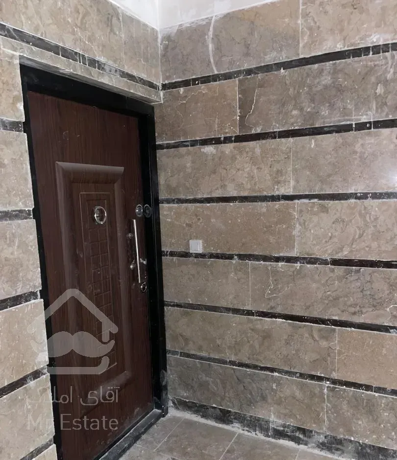 ۹۵ متری با پارکینگ