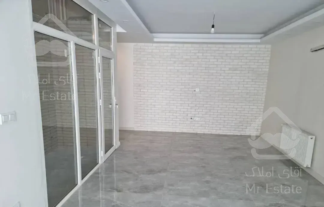 واحد بازسازی شده با 200 متر حیاط مستقل