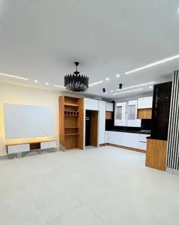 برج ۱۱۵متری/تک واحدی/۲عدد پارکینگ/ویو دریا