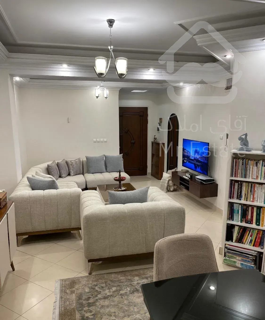 آپارتمان خوش نقشه بازسازی شده اردیبهشت جنوبی